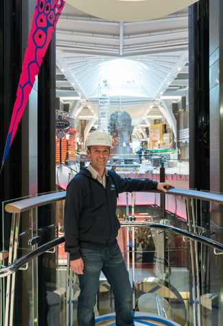 img_Cruising ahead_metadata325x475_01